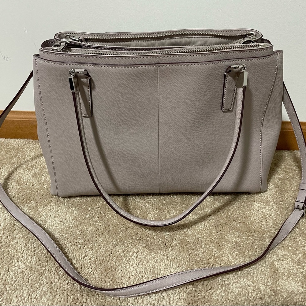 Beautiful brand-new birch gray Coach purse!